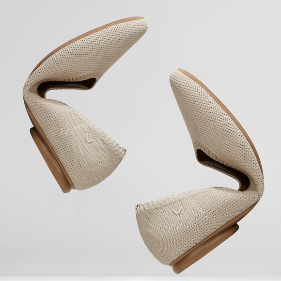 Vivaia GORGEOUS ❤️RED❤️ KNIT FLATS. NIB. SZ 43 (12) - Picture 7 of 10